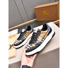 Burberry Low Shoes